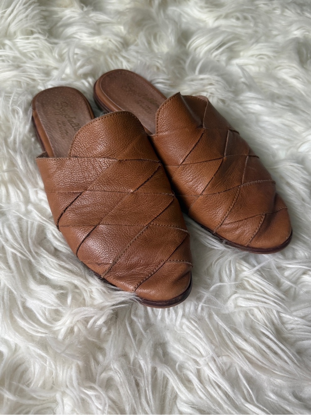 Seychelles Tan Leather Woven Mules - Picture 9 of 9